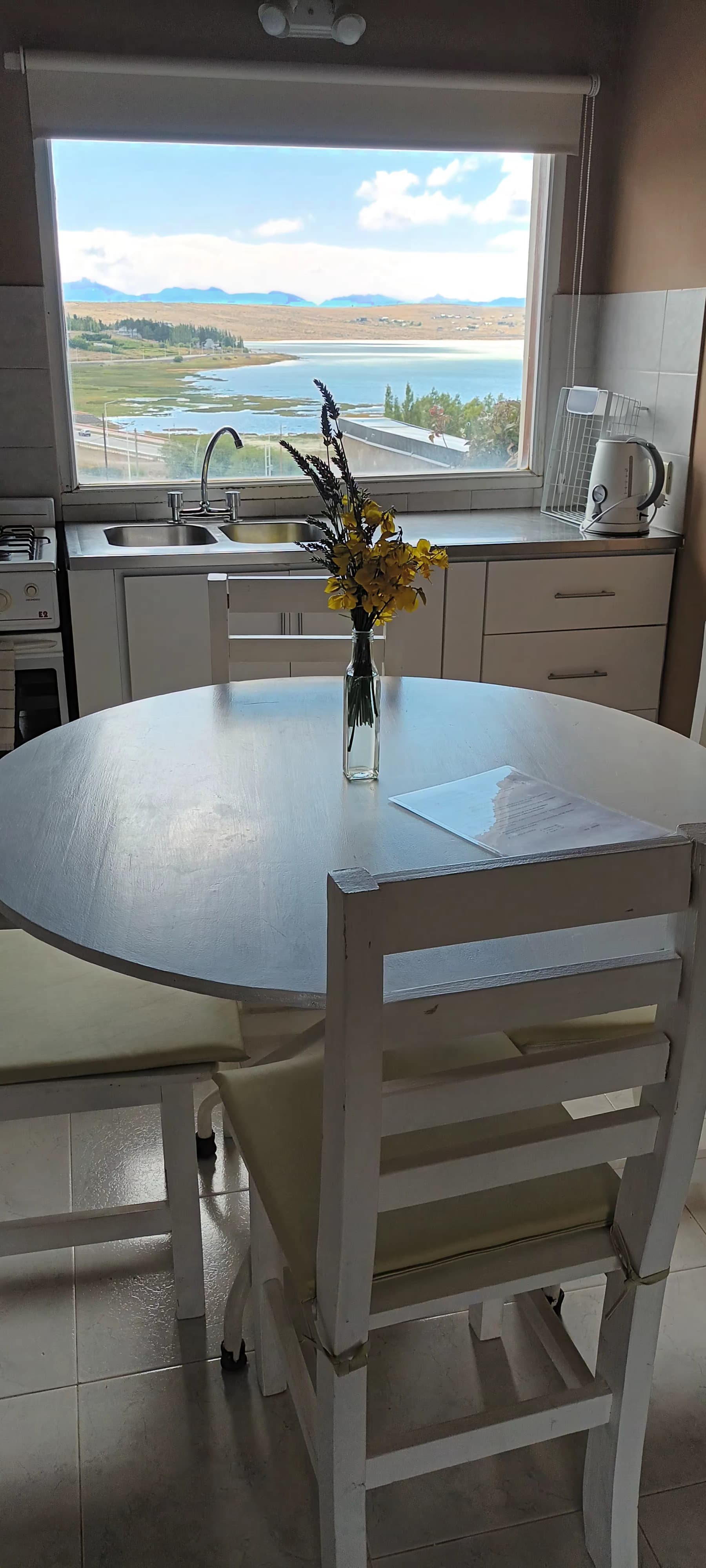 Las retamas aparts - Vista al Lago Argentino amanecer